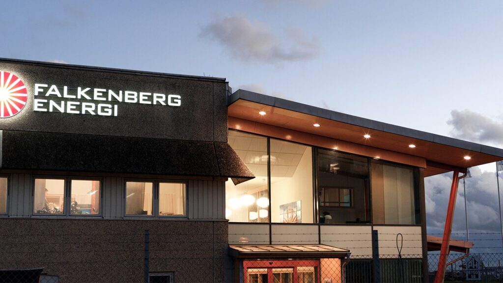 Falkenberg Energi förser företag och privatpersoner med el.
